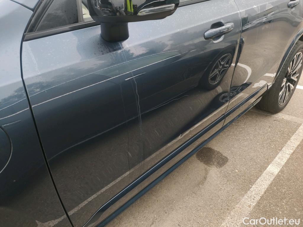  Volvo  XC90 VOLVO  / 2019 / 5P / todoterreno 2.0 T8 AWD Plus Dark Recharge Auto #9