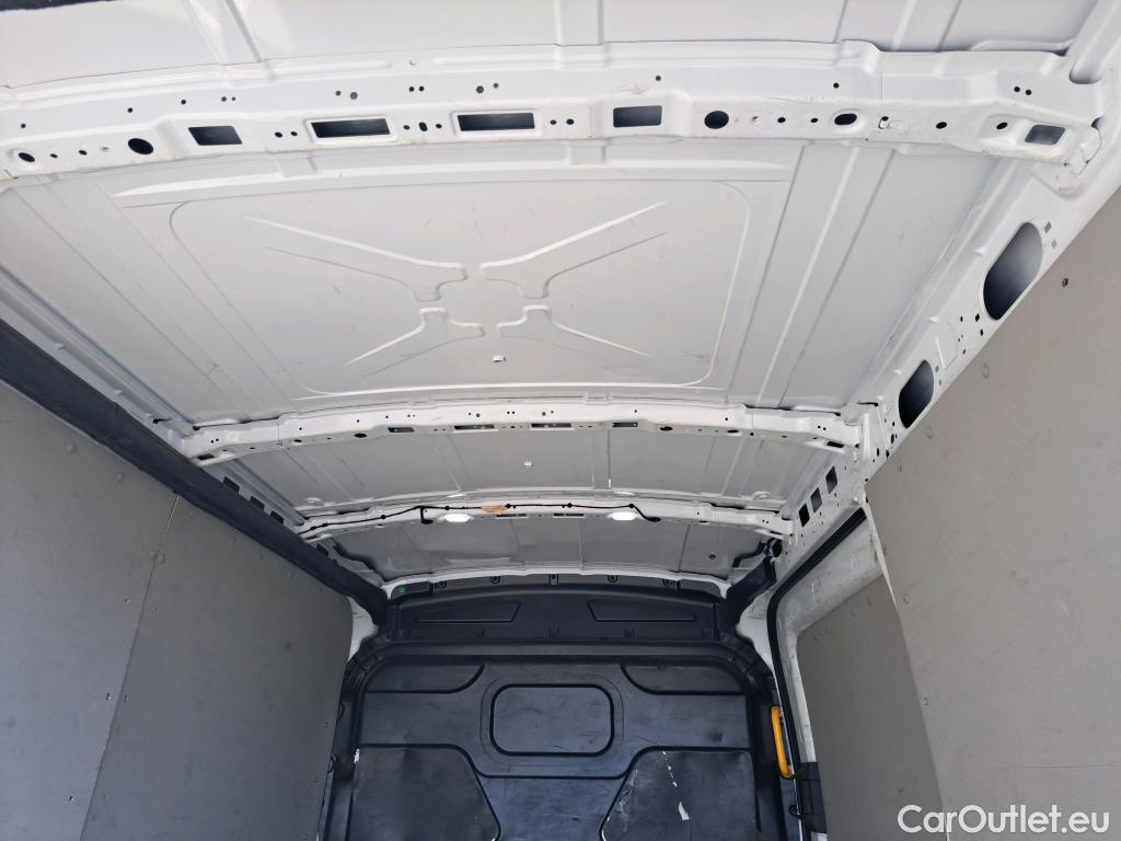  Ford  Transit FORD  / 2013 / 4P / furgón 350 96kW L2H2 Van Trend FWD #78