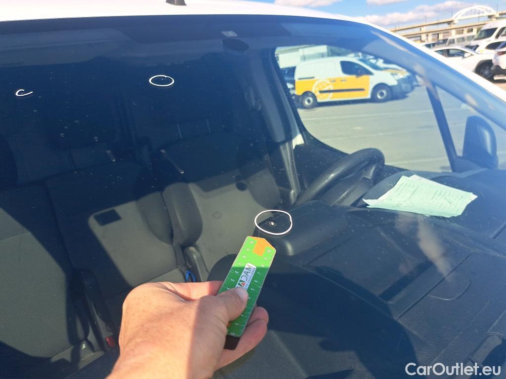  Peugeot  Partner PEUGEOT  VU 4p 2G furgón derivado de Furgón Confort PackL2 BlueHDi 73KW (100) #1