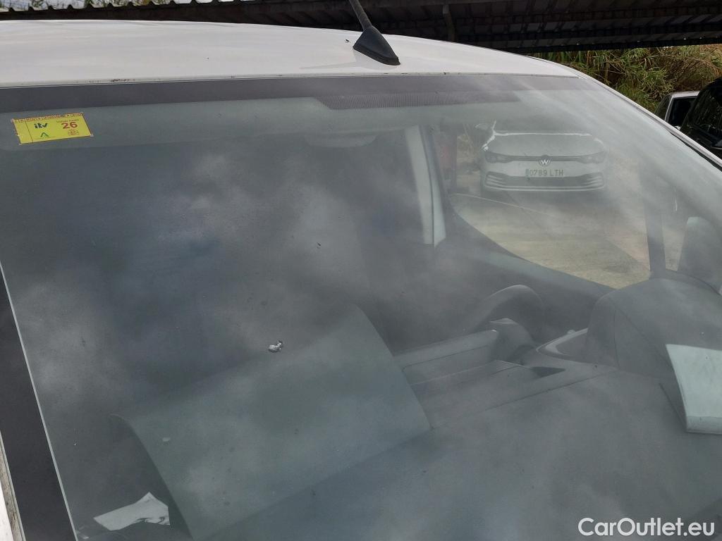  Peugeot  Partner PEUGEOT  / 2018 / 3P / furgón derivado de turismo Pro Standard 600kg BlueHDi 73kW (AC) #33