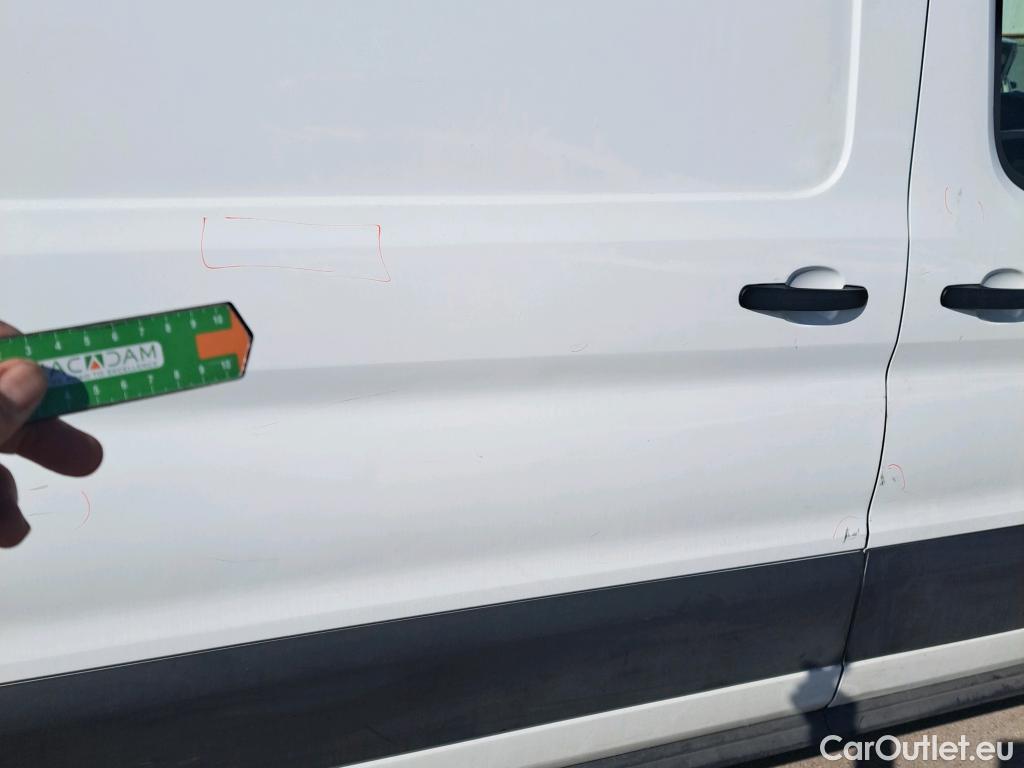  Ford  Transit FORD  / 2013 / 4P / furgón 350 96kW L2H2 Van Trend FWD #10