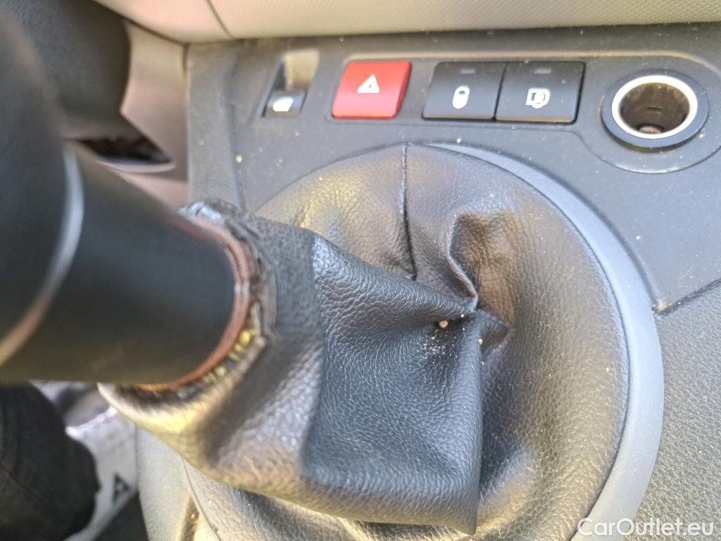  Peugeot  Partner PEUGEOT  VU 4p 2G furgón derivado de Furgón Confort PackL2 BlueHDi 73KW (100) #45