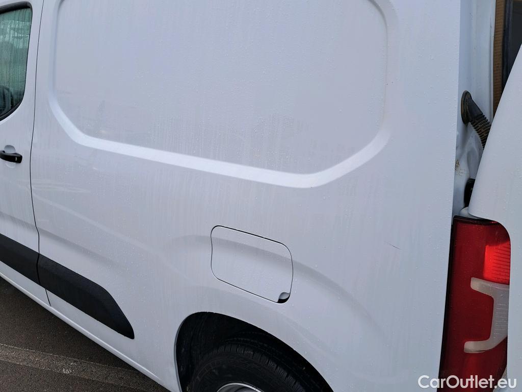  Citroen  Berlingo CITROEN  / 2018 / 3P / furgón derivado de turismo Talla M BlueHDi 100 WORKER #25