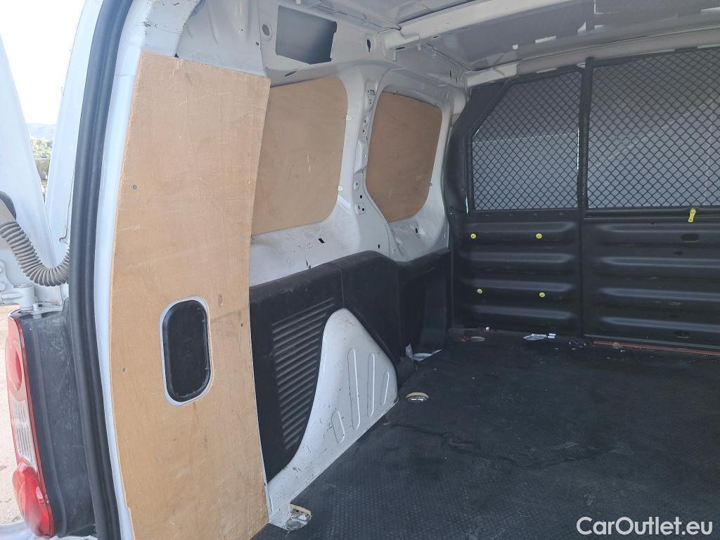  Peugeot  Partner PEUGEOT  VU 4p 2G furgón derivado de Furgón Confort PackL2 BlueHDi 73KW (100) #66