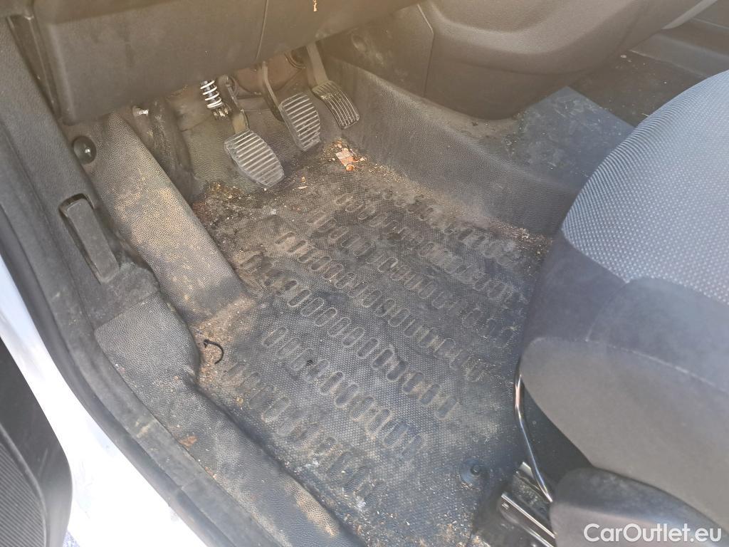  Peugeot  Partner PEUGEOT  VU 4p 2G furgón derivado de Furgón Confort PackL2 BlueHDi 73KW (100) #31