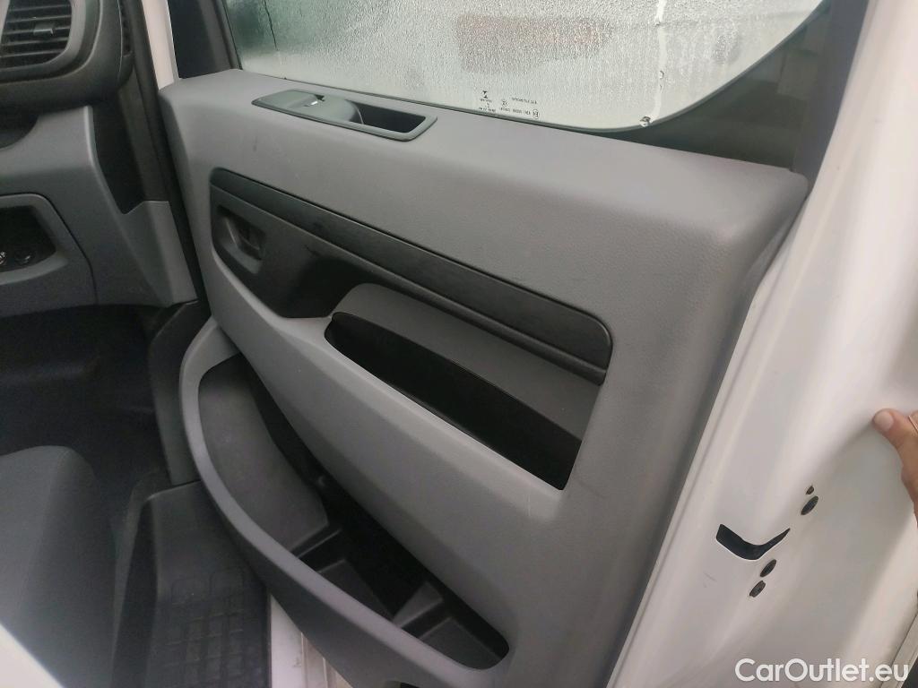  Peugeot  Expert PEUGEOT  / 2016 / 4P / furgón Doble Cab Repl Pro 2.0 BlueHDi 120 Stand #21