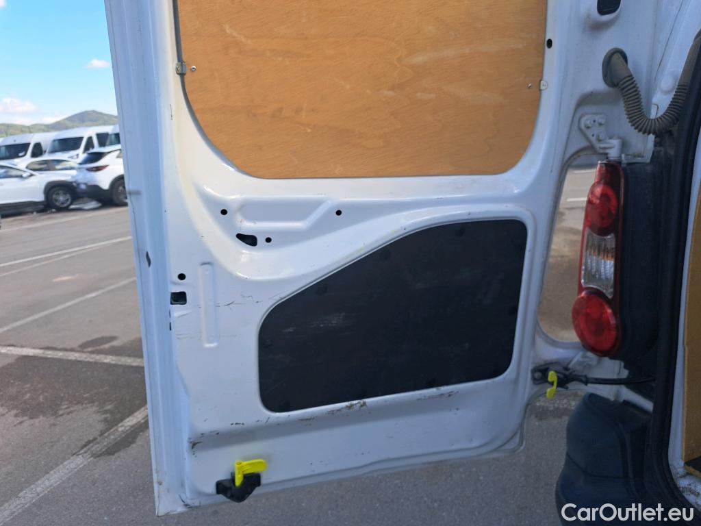  Peugeot  Partner PEUGEOT  VU 4p 2G furgón derivado de Furgón Confort PackL2 BlueHDi 73KW (100) #61