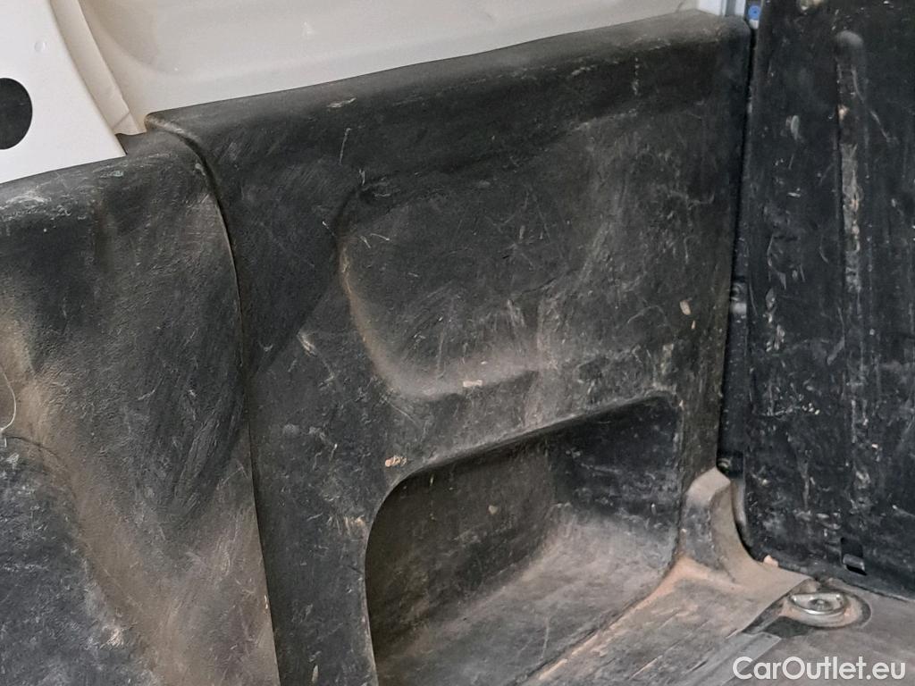  Citroen  Berlingo CITROEN  / 2018 / 3P / furgón derivado de turismo Talla M BlueHDi 100 WORKER #18