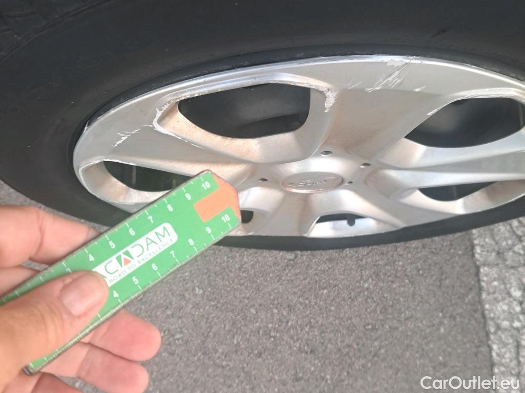  Ford  Transit FORD  Courier/2014/4P/furgón der.turis Van 1.5 TDCi 75kW Trend #34