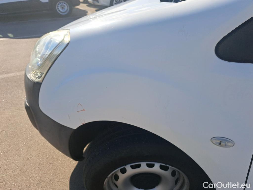  Peugeot  Partner PEUGEOT  VU 4p 2G furgón derivado de Furgón Confort PackL2 BlueHDi 73KW (100) #29