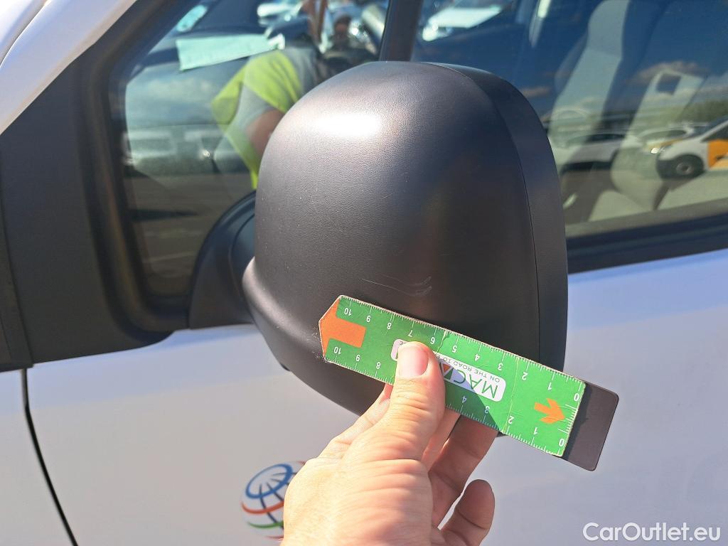  Peugeot  Partner PEUGEOT  VU 4p 2G furgón derivado de Furgón Confort PackL2 BlueHDi 73KW (100) #57