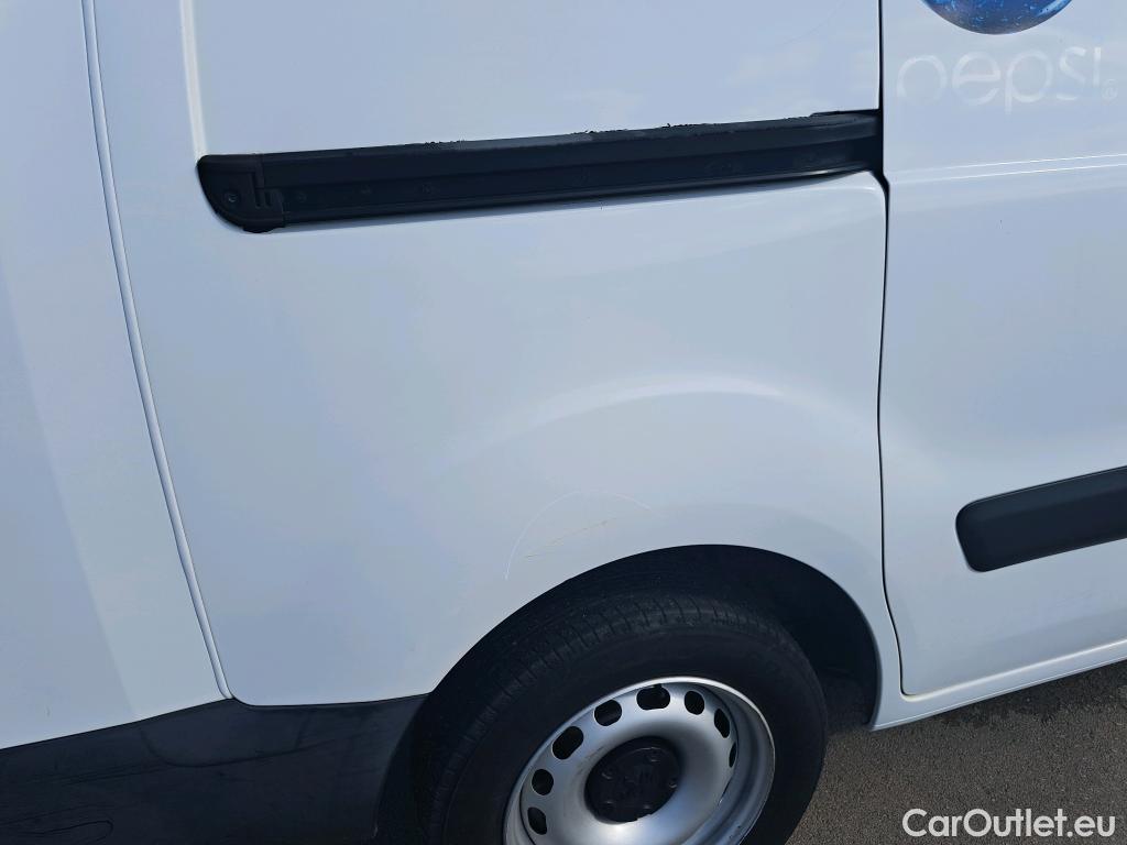  Peugeot  Partner PEUGEOT  VU 4p 2G furgón derivado de Furgón Confort PackL2 BlueHDi 73KW (100) #17