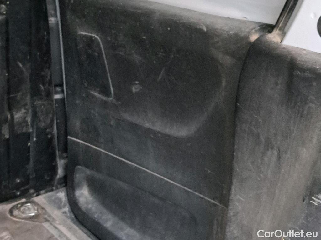  Citroen  Berlingo CITROEN  / 2018 / 3P / furgón derivado de turismo Talla M BlueHDi 100 WORKER #16