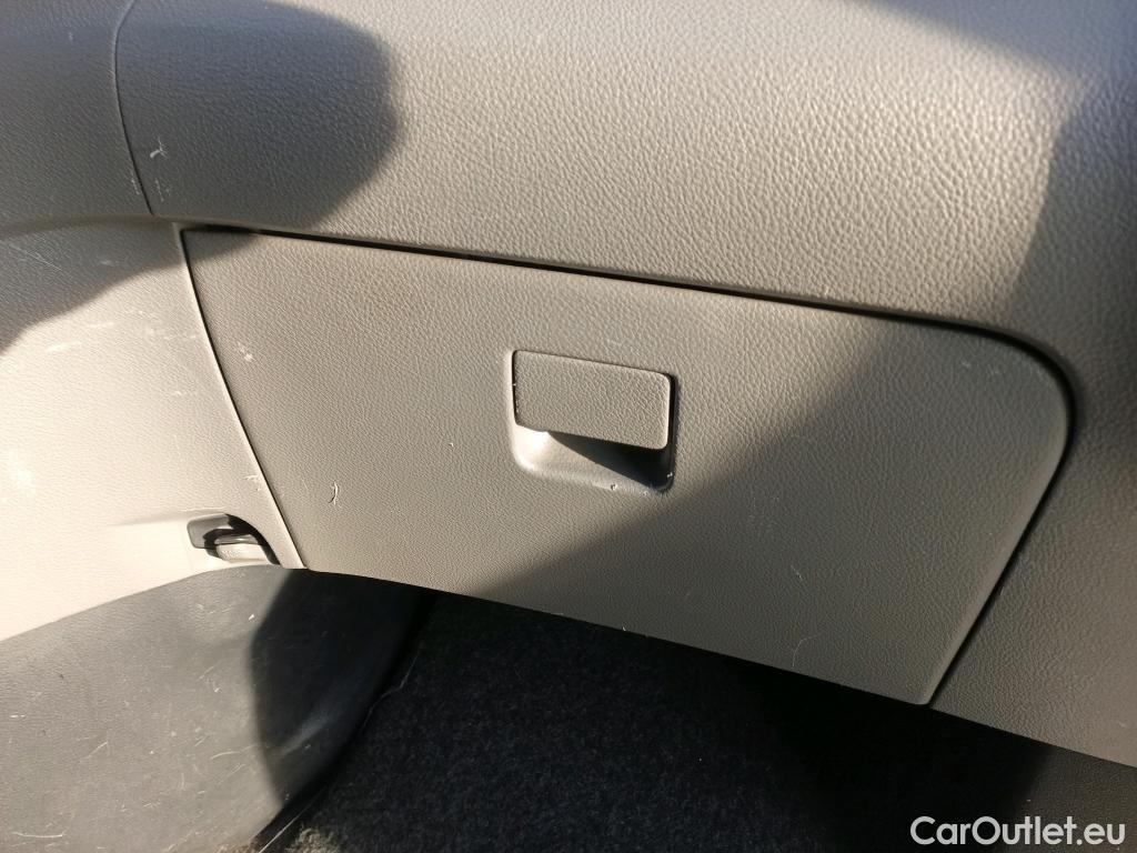  Nissan  NV200 NISSAN e- / 2009 / 4P / furgón Furgón 4p 40 kWh PROFESIONAL #40