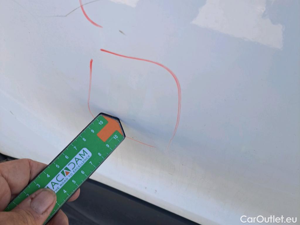  Ford  Transit FORD  / 2013 / 4P / furgón 350 96kW L2H2 Van Trend FWD #24