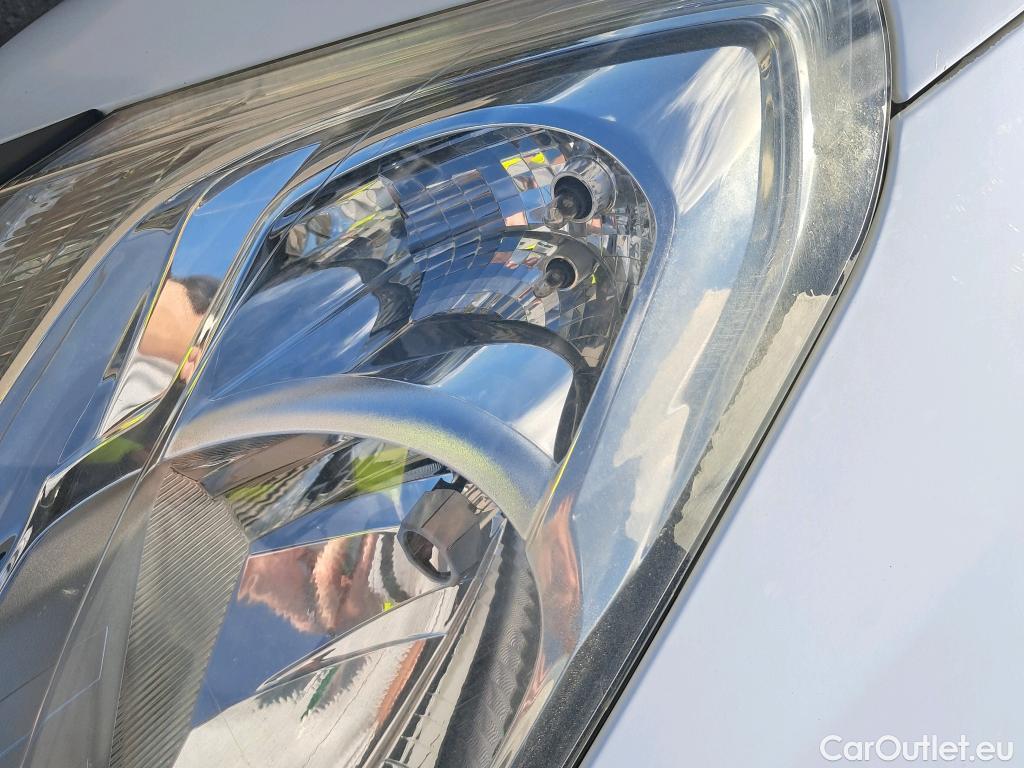  Peugeot  Partner PEUGEOT  VU 4p 2G furgón derivado de Furgón Confort PackL2 BlueHDi 73KW (100) #35