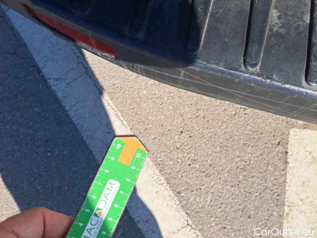  Ford  Transit FORD  / 2013 / 4P / furgón 350 96kW L2H2 Van Trend FWD #41