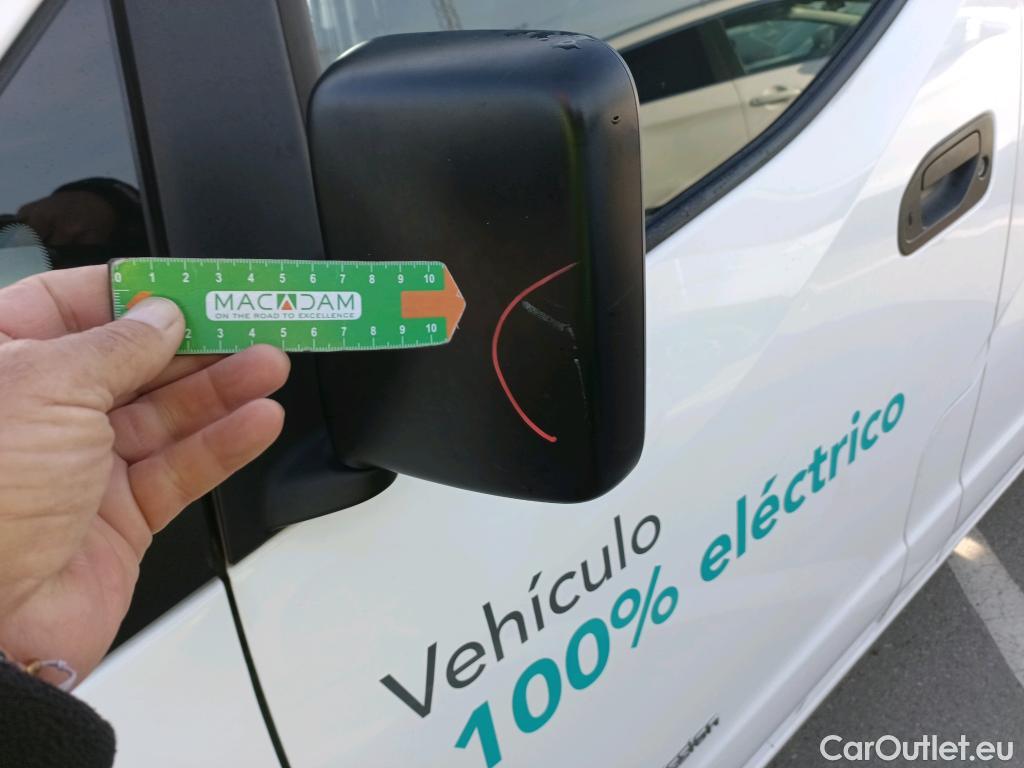  Nissan  NV200 NISSAN e- / 2009 / 4P / furgón Furgón 4p 40 kWh PROFESIONAL #64