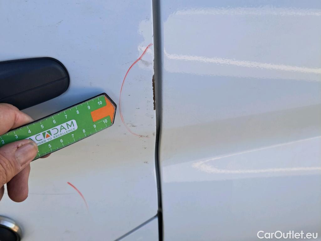  Ford  Transit FORD  / 2013 / 4P / furgón 350 96kW L2H2 Van Trend FWD #23