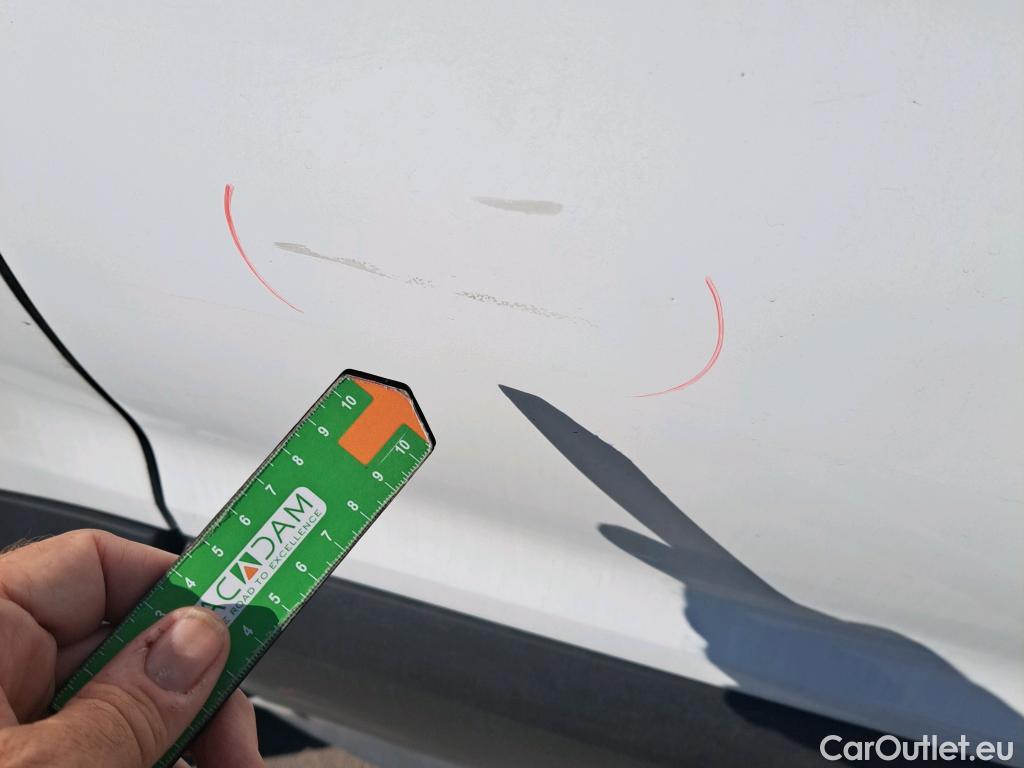  Ford  Transit FORD  / 2013 / 4P / furgón 350 96kW L2H2 Van Trend FWD #12