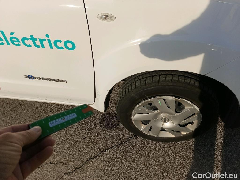  Nissan  NV200 NISSAN e- / 2009 / 4P / furgón Furgón 4p 40 kWh PROFESIONAL #24