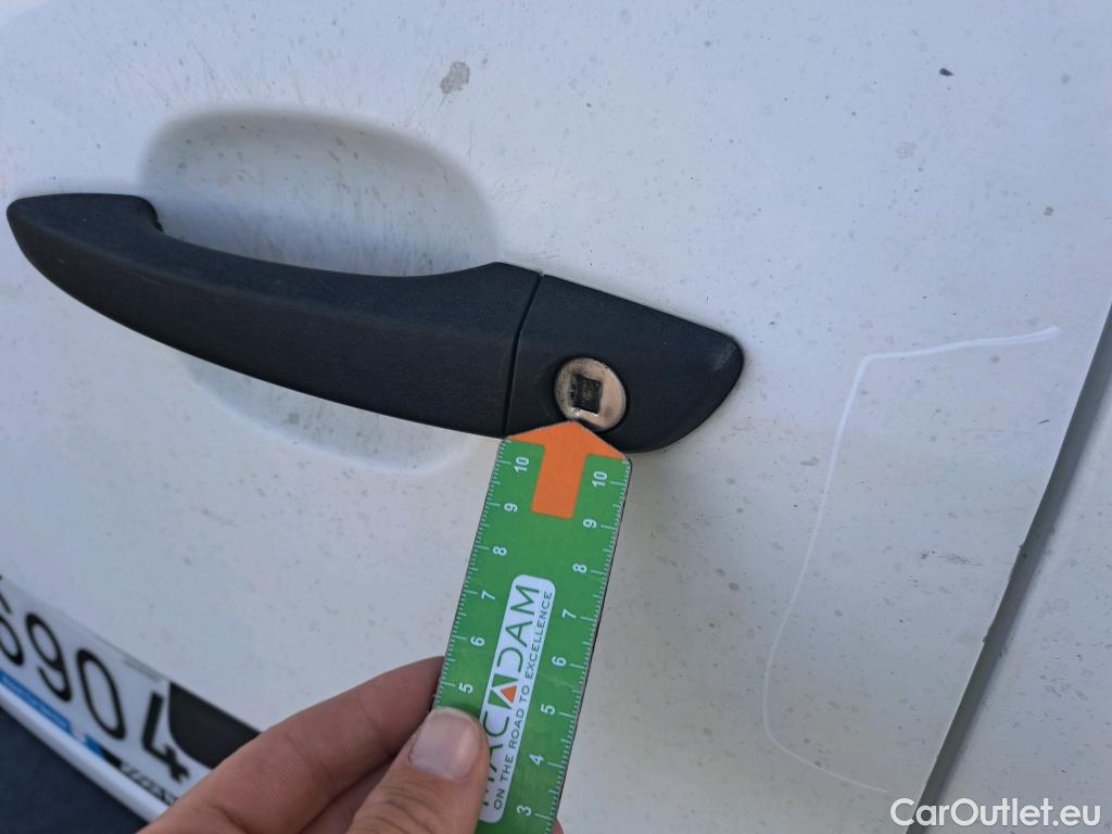  Peugeot  Partner PEUGEOT  VU 4p 2G furgón derivado de Furgón Confort PackL2 BlueHDi 73KW (100) #12