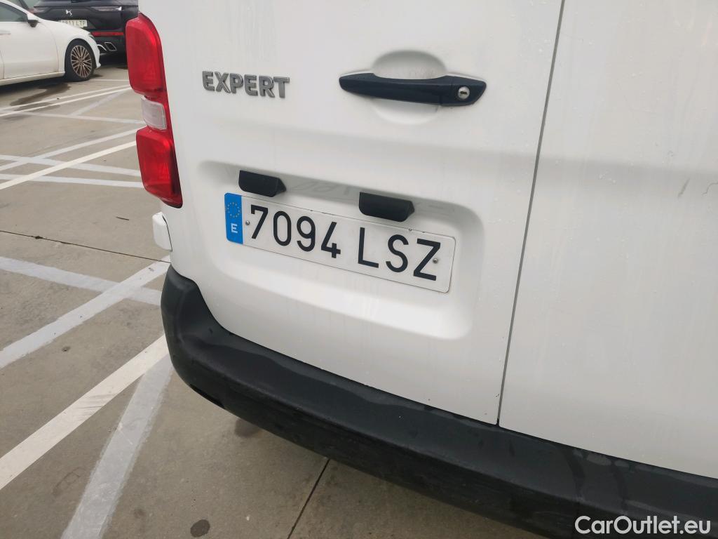  Peugeot  Expert PEUGEOT  / 2016 / 4P / furgón Doble Cab Repl Pro 2.0 BlueHDi 120 Stand #5