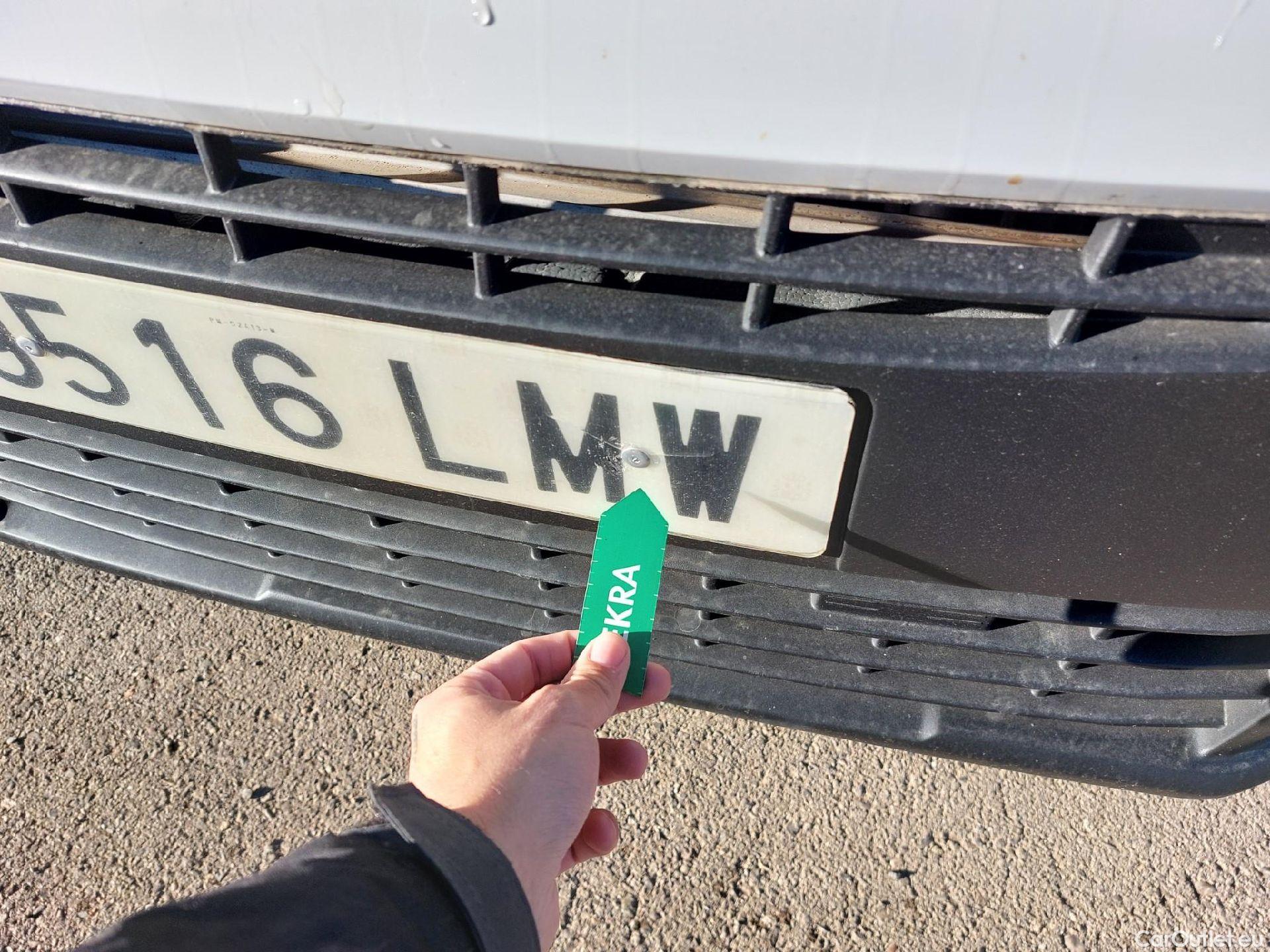  Citroen  Berlingo CITROEN  / 2018 / 3P / furgón derivado de turismo Talla M BlueHDi 100 CONTROL #4