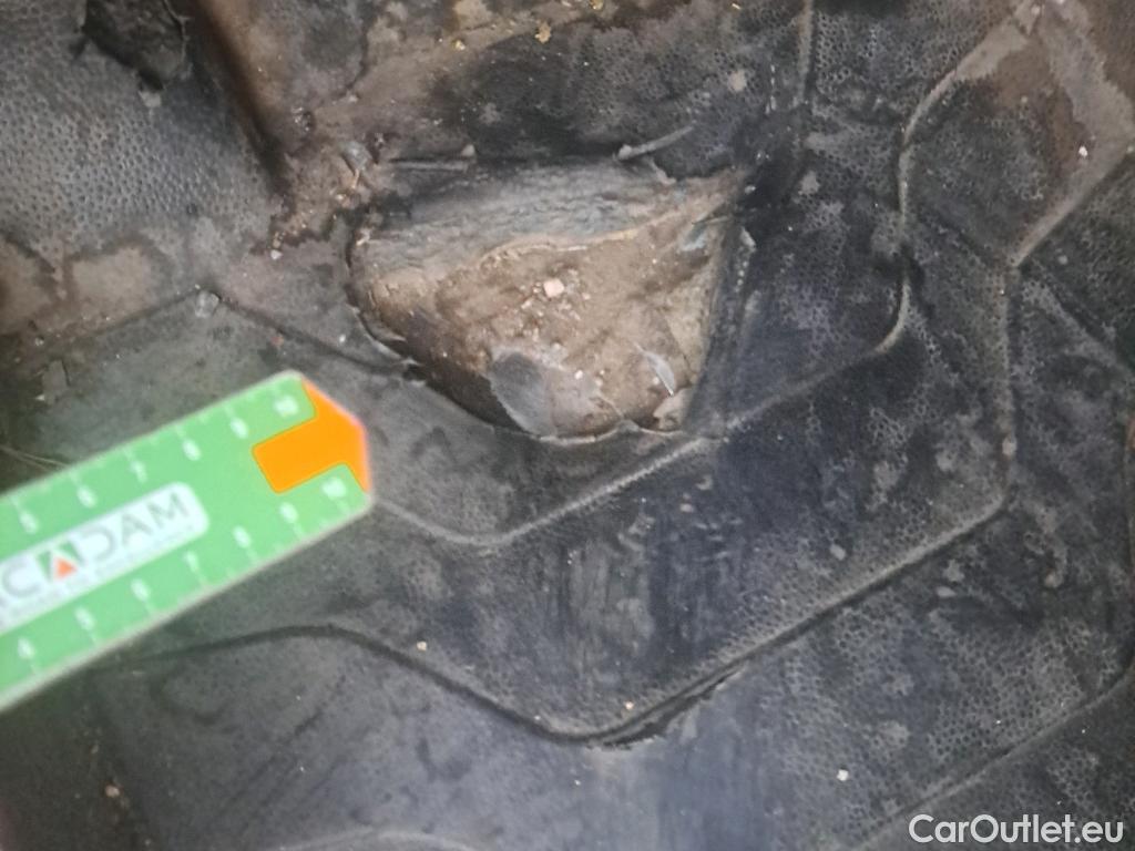  Ford  Transit FORD  Courier/2014/4P/furgón der.turis Van 1.5 TDCi 75kW Trend #2