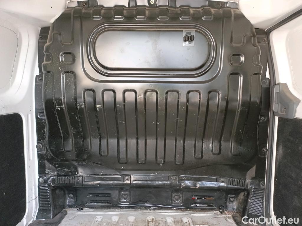  Nissan  NV200 NISSAN e- / 2009 / 4P / furgón Furgón 4p 40 kWh PROFESIONAL #19