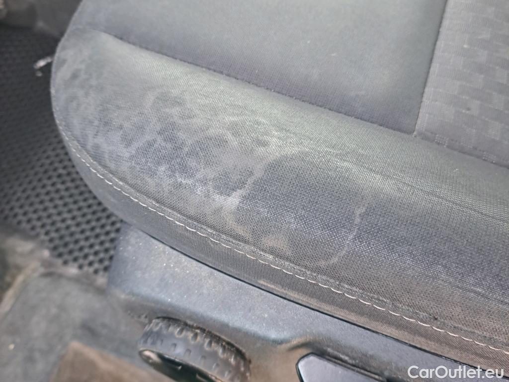  Ford  Transit FORD  / 2013 / 4P / furgón 350 96kW L2H2 Van Trend FWD #34