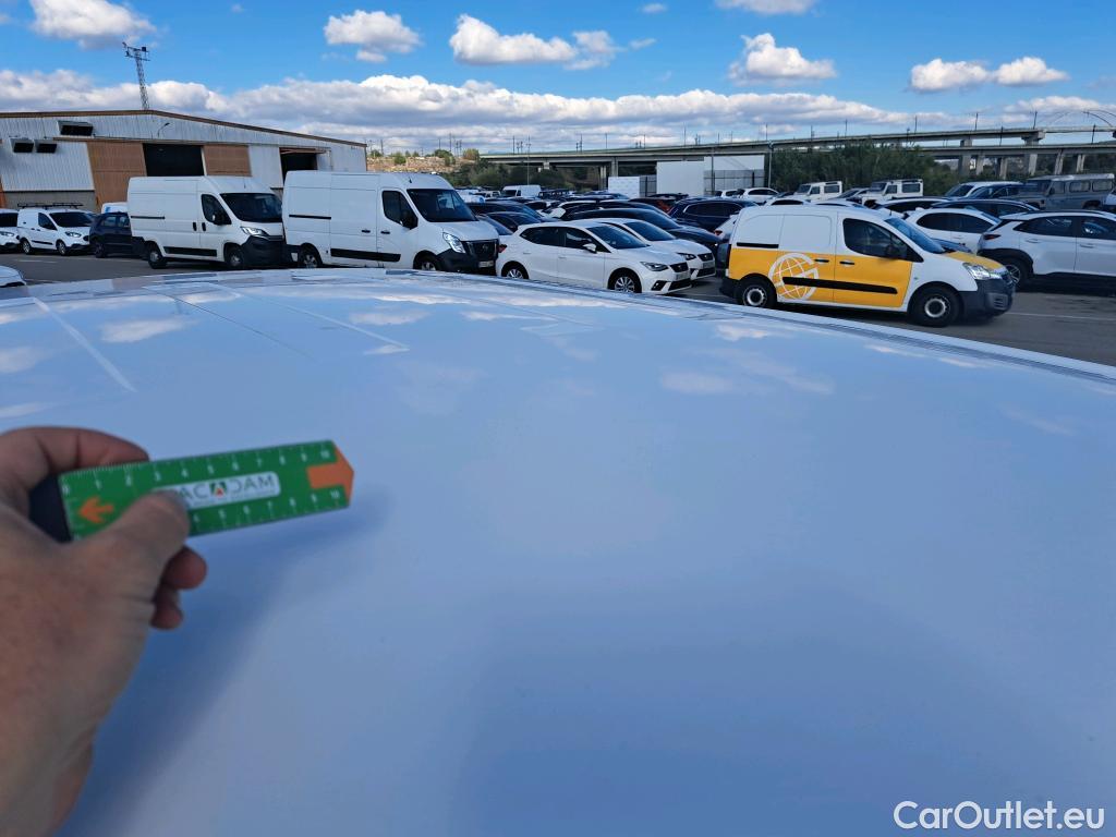  Peugeot  Partner PEUGEOT  VU 4p 2G furgón derivado de Furgón Confort PackL2 BlueHDi 73KW (100) #13