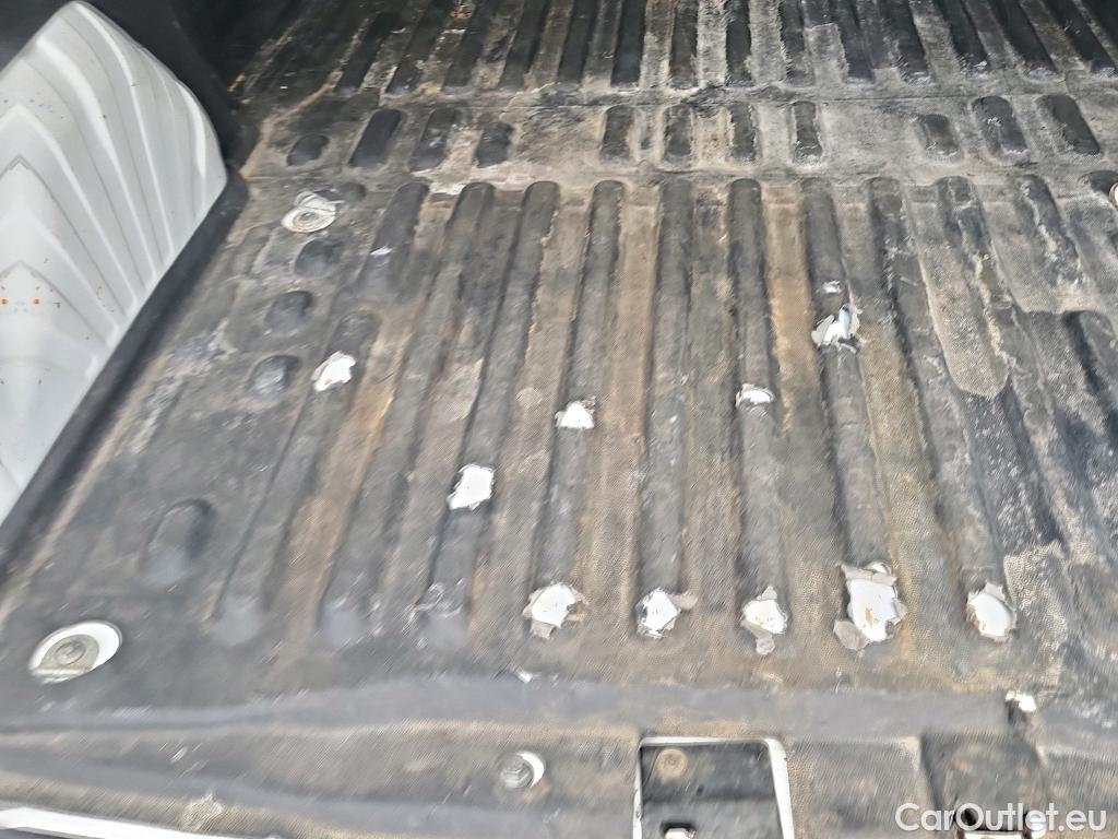  Peugeot  Partner PEUGEOT  / 2018 / 3P / furgón derivado de turismo Pro Standard 600kg BlueHDi 73kW (AC) #29