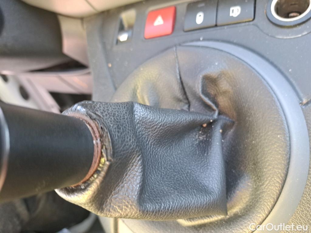  Peugeot  Partner PEUGEOT  VU 4p 2G furgón derivado de Furgón Confort PackL2 BlueHDi 73KW (100) #46