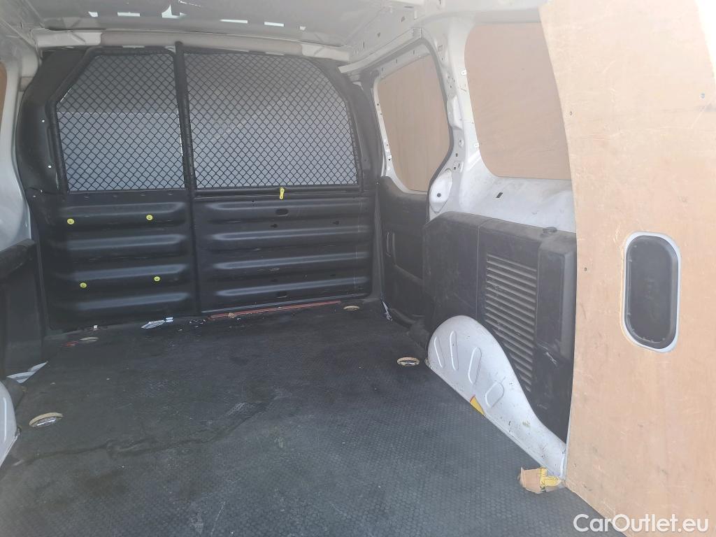  Peugeot  Partner PEUGEOT  VU 4p 2G furgón derivado de Furgón Confort PackL2 BlueHDi 73KW (100) #64