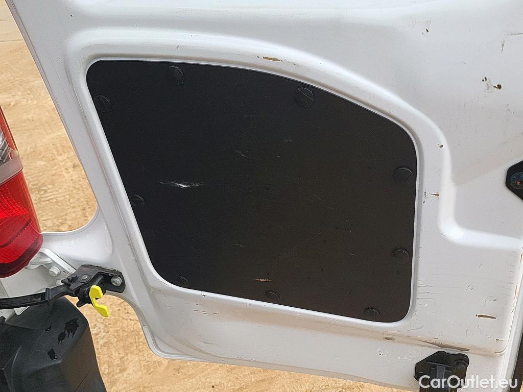  Peugeot  Partner PEUGEOT  / 2018 / 3P / furgón derivado de turismo Pro Standard 600kg BlueHDi 73kW (AC) #37