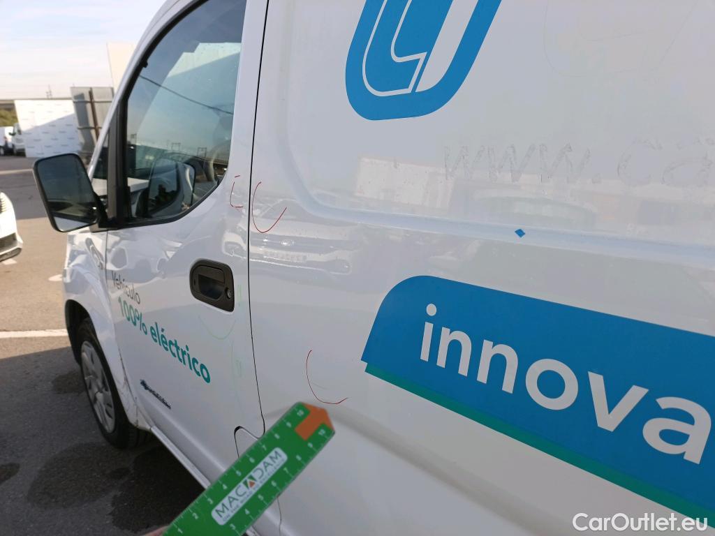  Nissan  NV200 NISSAN e- / 2009 / 4P / furgón Furgón 4p 40 kWh PROFESIONAL #2
