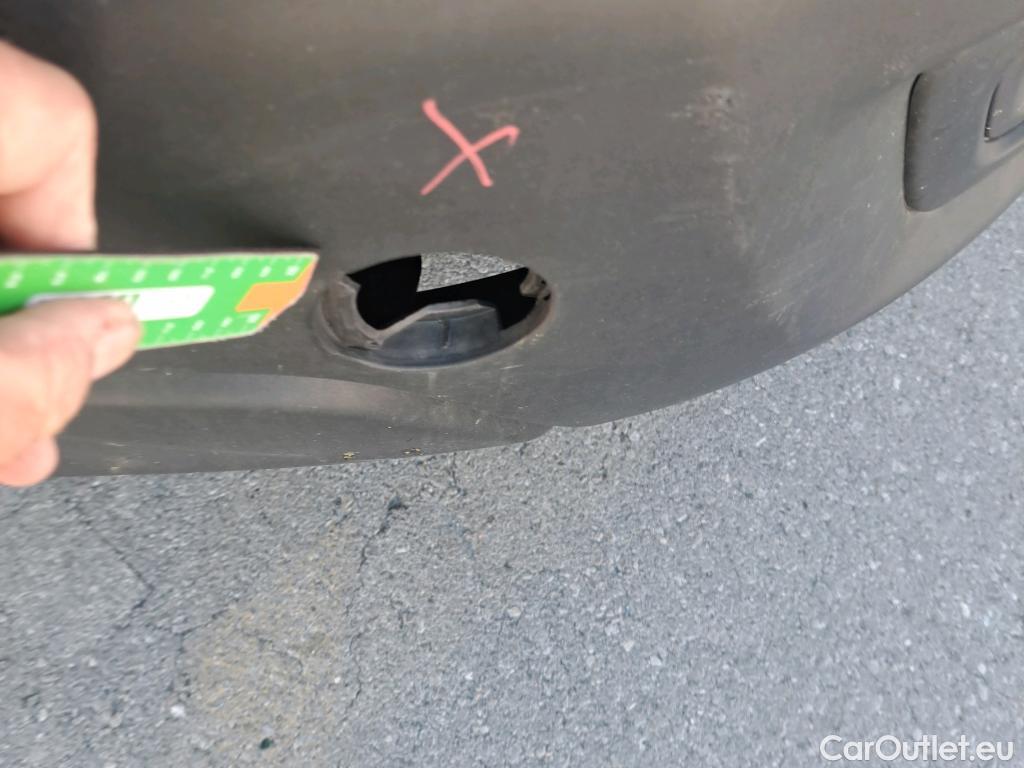  Ford  Transit FORD  / 2013 / 4P / furgón 350 96kW L2H2 Van Trend FWD #67