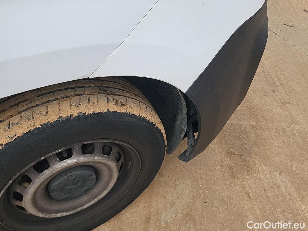  Peugeot  Partner PEUGEOT  / 2018 / 3P / furgón derivado de turismo Pro Standard 600kg BlueHDi 73kW (AC) #41