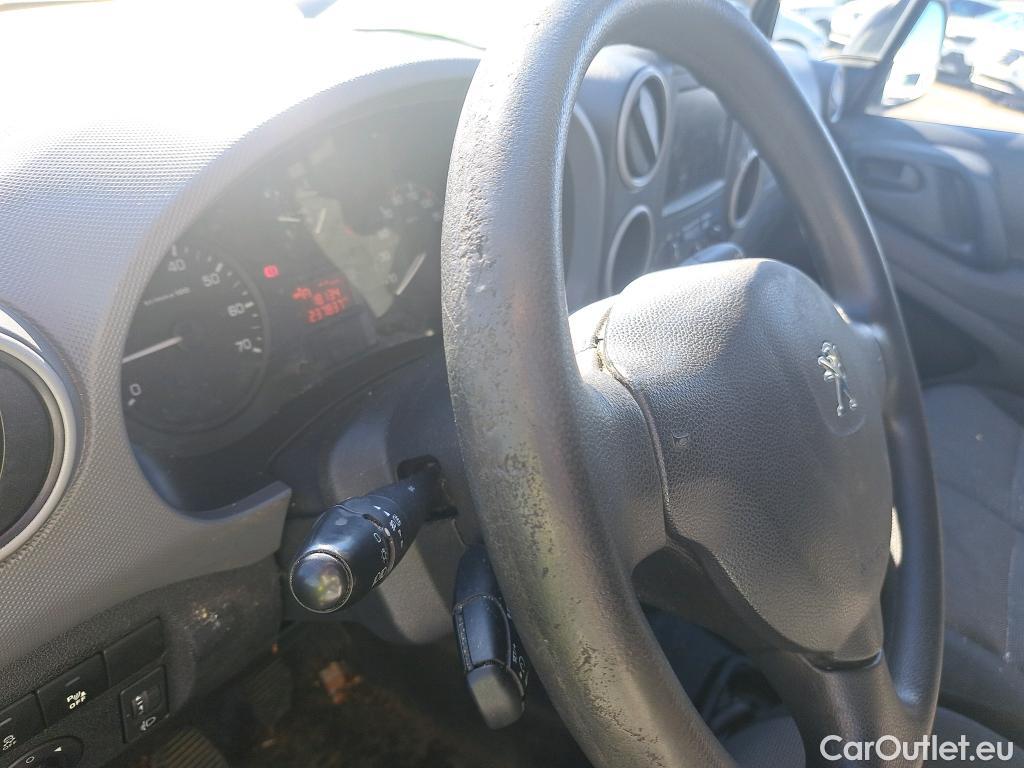  Peugeot  Partner PEUGEOT  VU 4p 2G furgón derivado de Furgón Confort PackL2 BlueHDi 73KW (100) #47