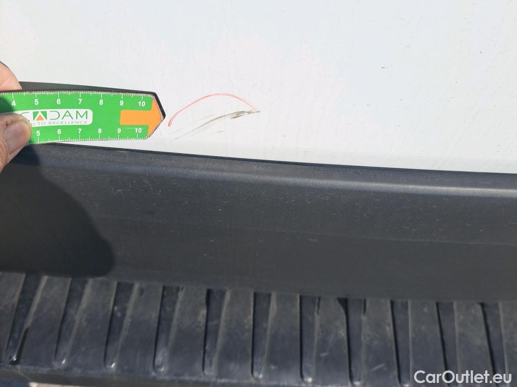  Ford  Transit FORD  / 2013 / 4P / furgón 350 96kW L2H2 Van Trend FWD #52