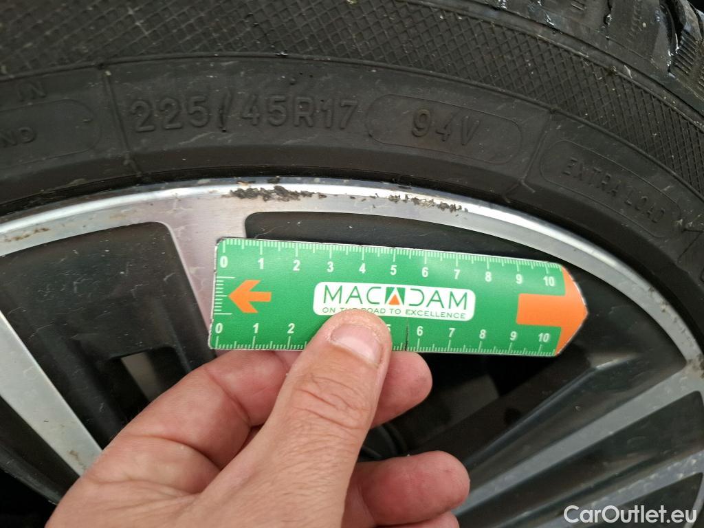  Bmw  Serie 2 BMW Série 2 Gran Coupé / 2019 / 4P / Berline 218I Business Design #22