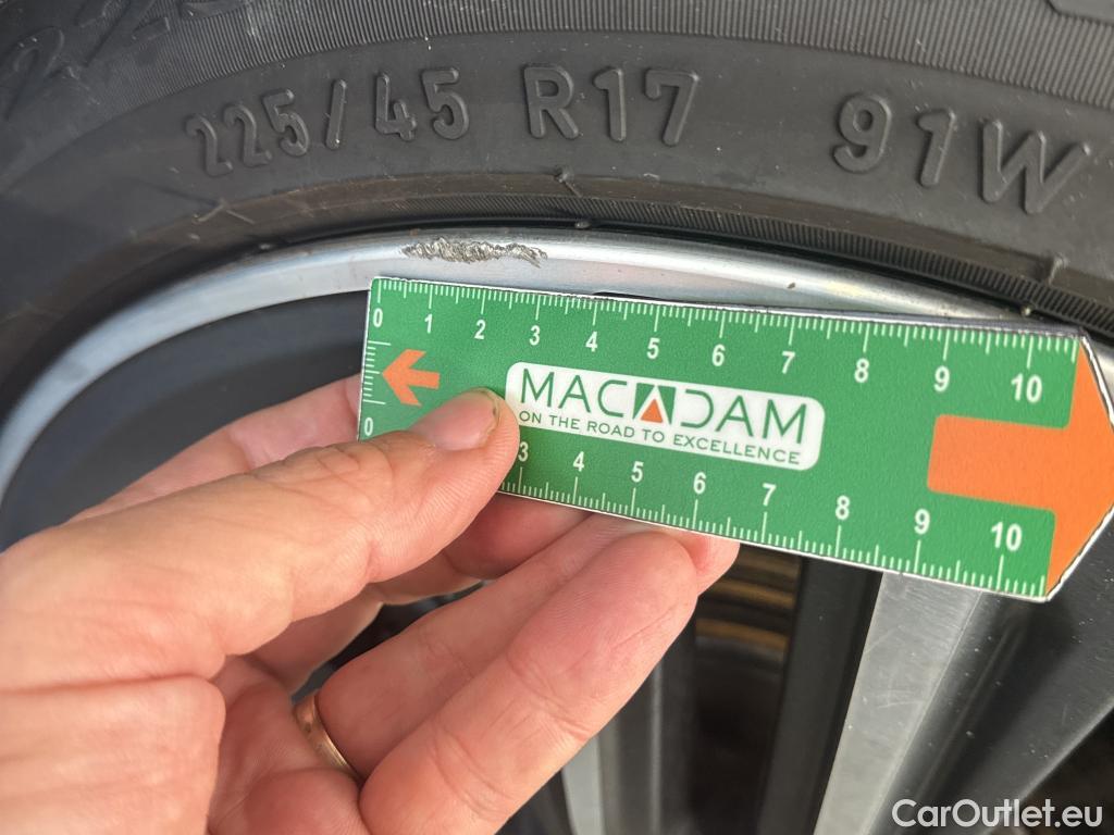  Bmw  Serie 2 BMW Série 2 Gran Coupé  2019  4P  Berline 218D AUTO Business Design #14