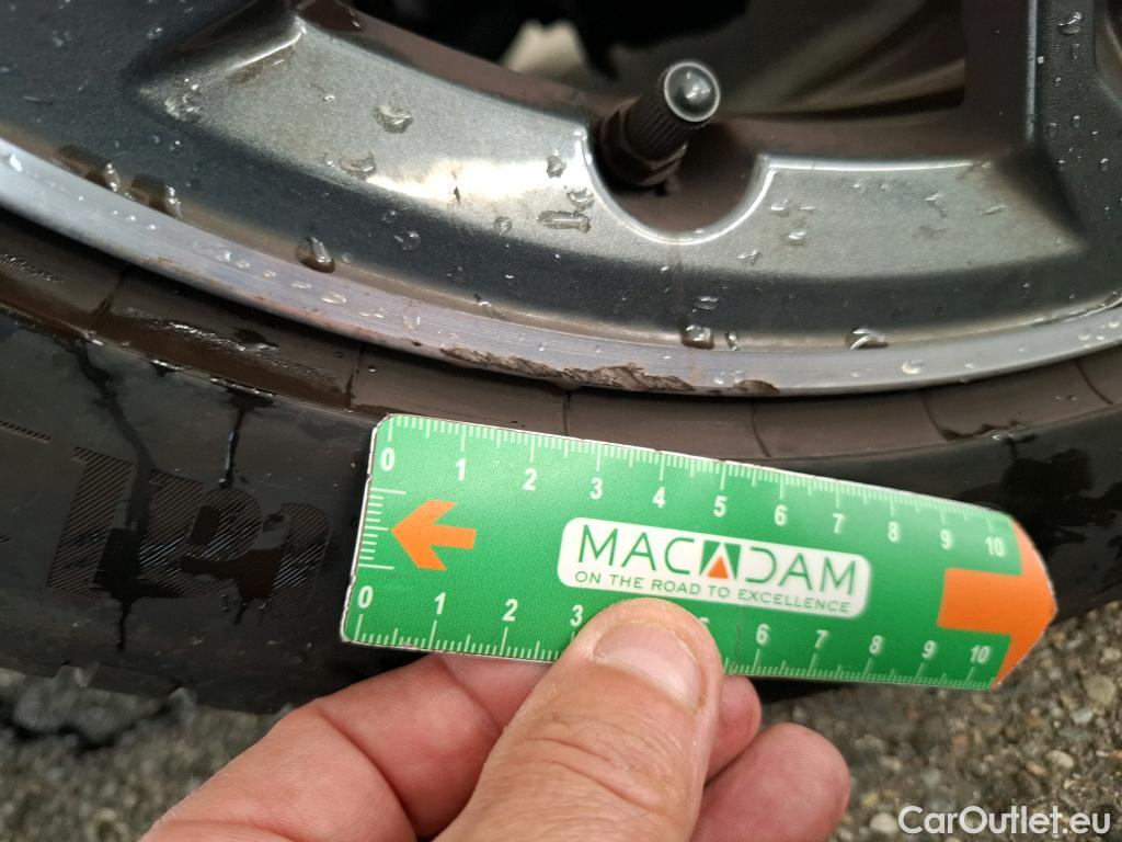  Bmw  Serie 2 BMW Série 2 Gran Coupé / 2019 / 4P / Berline 218I Business Design #32