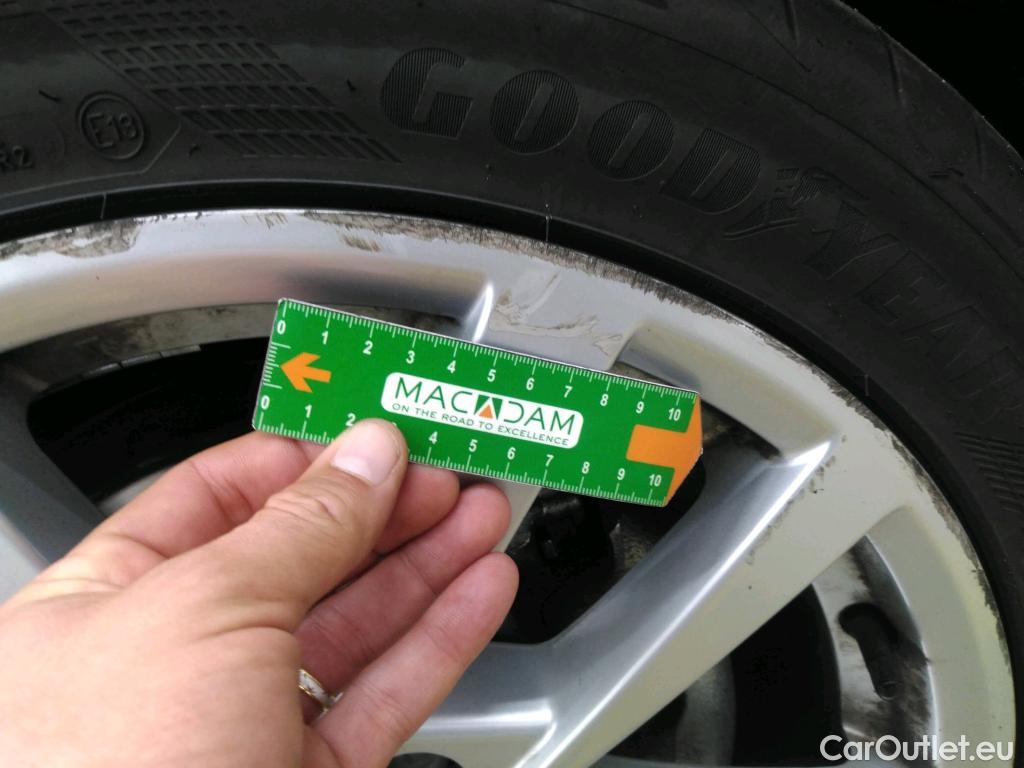  Audi  A3 AUDI  Sportback / 2016 / 5P / Berline 35 TFSI 150 COD S TRONIC BUSINESS LINE #29