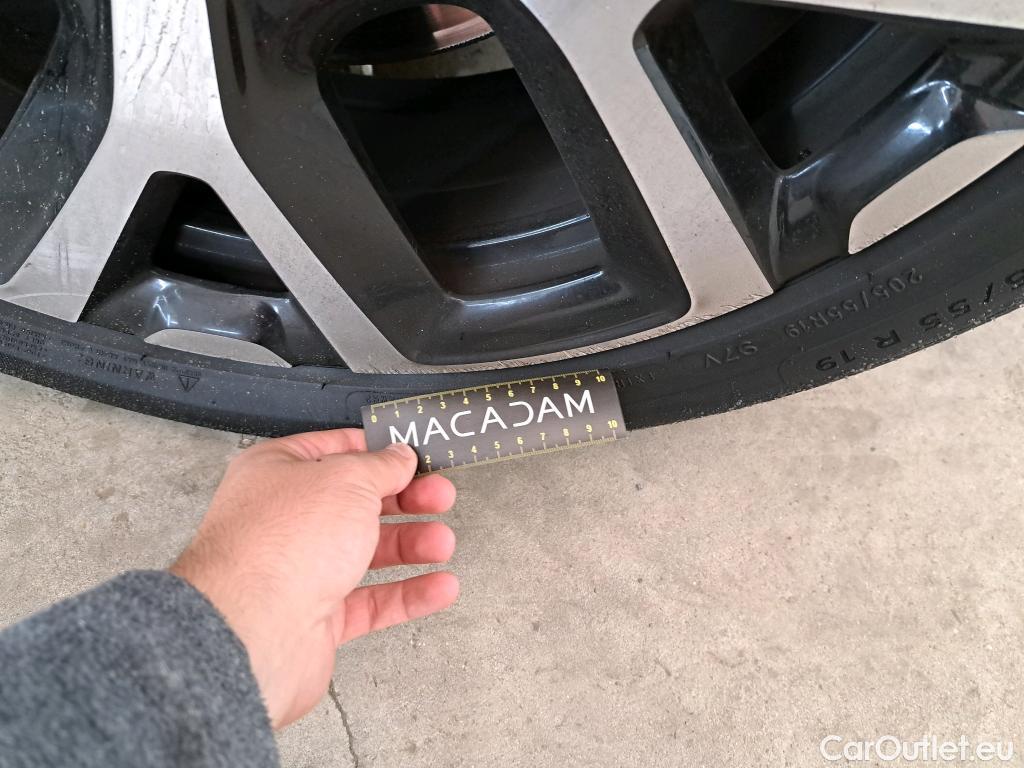  Citroen  C5  Aircross Shine Pack 1.5 BlueHDi 130CV BVA8 E6d #18