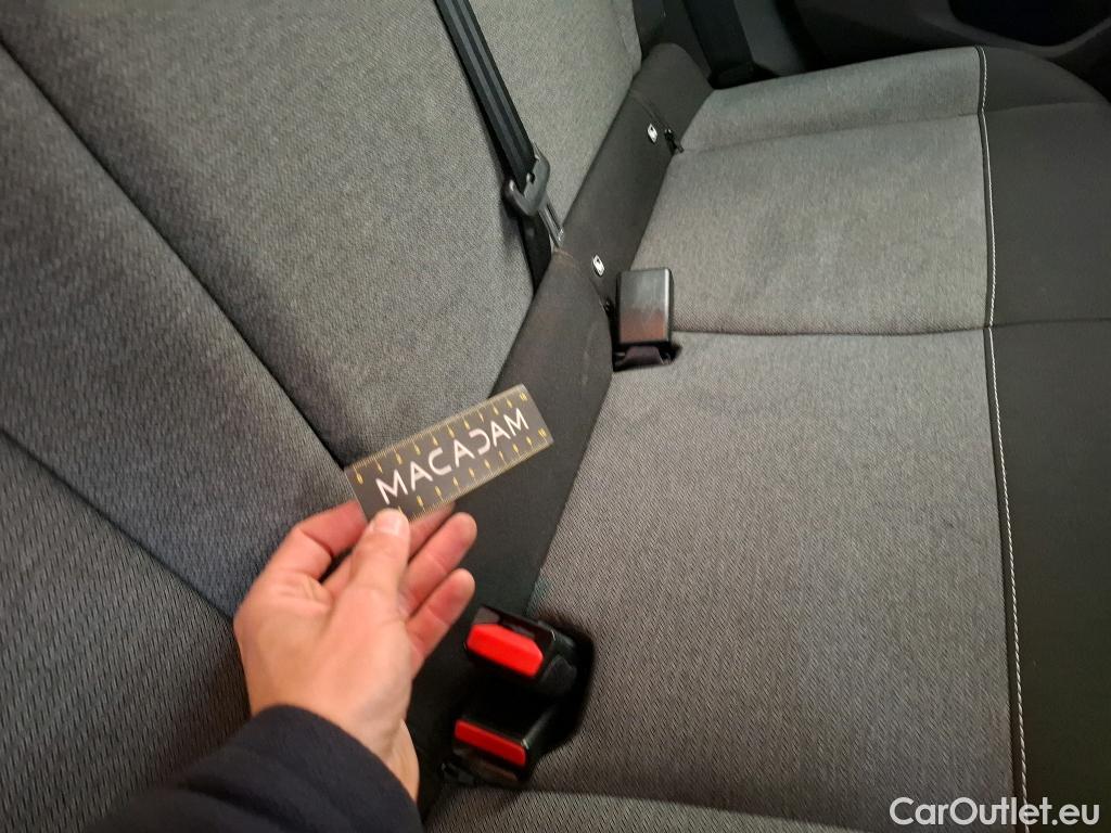  Citroen  C4  Berline Live Pack Business 1.2 PureTech 100CV BVM6 E6d #39