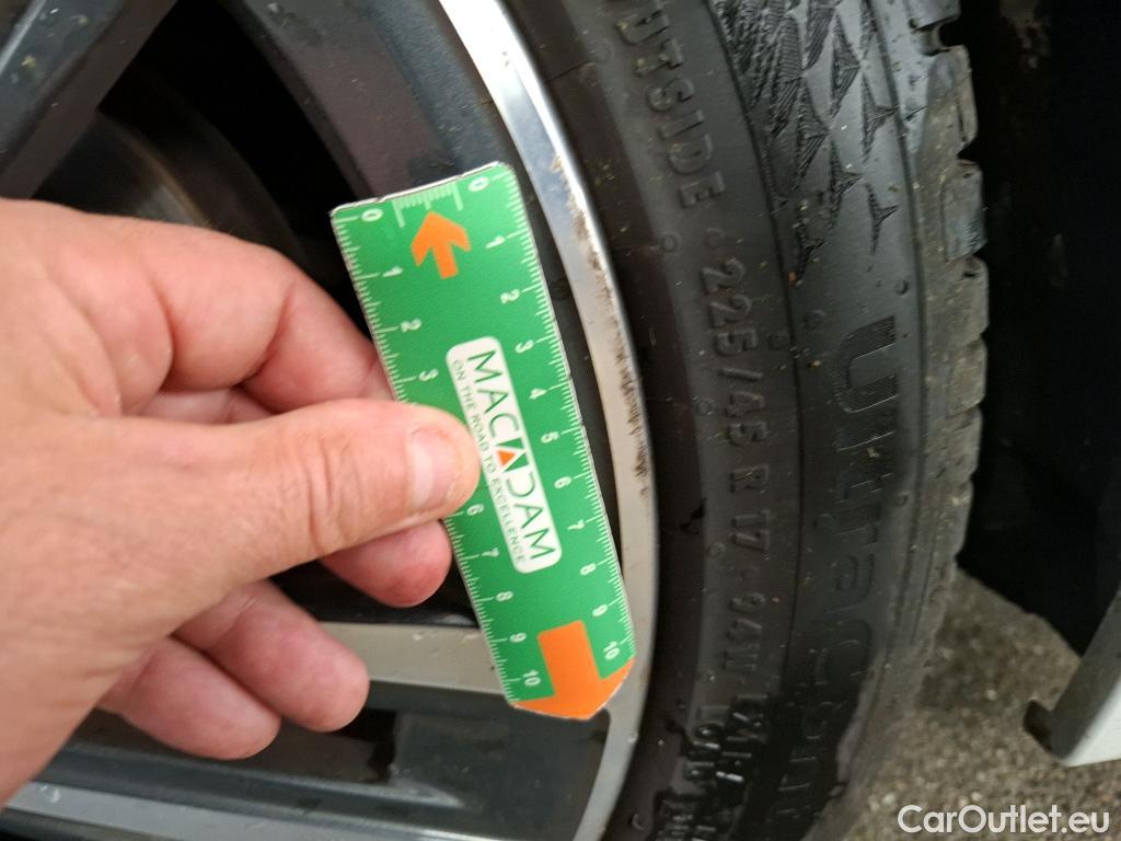  Bmw  Serie 2 BMW Série 2 Gran Coupé / 2019 / 4P / Berline 218I Business Design #31