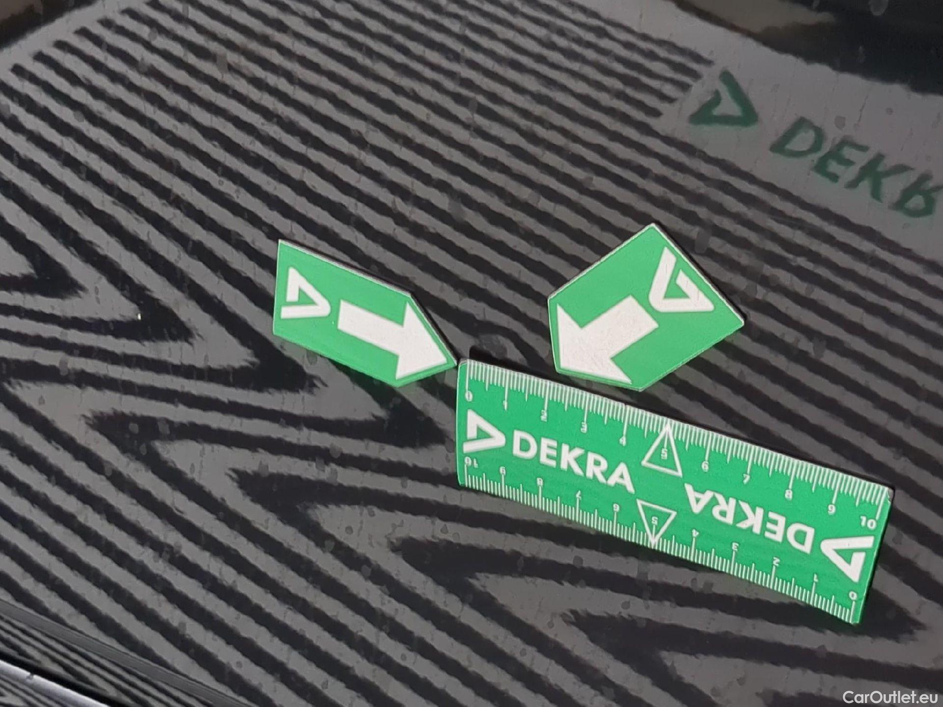  Bmw  Serie 1 Série 1 Berline 118d UrbanChic 2.0 150CV BVM6 E6 #24