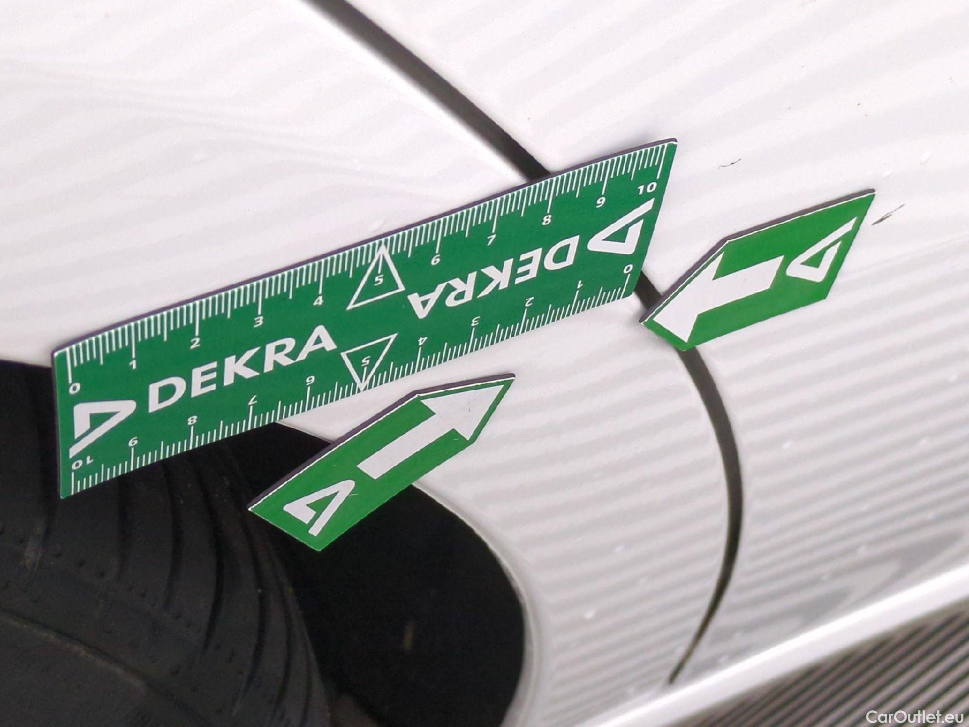  Mercedes  CLA-Klasse MERCEDES-BENZ CLA Shooting Brake / 2019 / 5P / Break CLA 200 d Progressive Line BA8 #11